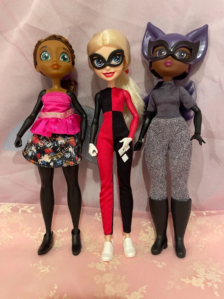 "Muñecas adolescentes Harley Queen, Catwoman y Bumble Bee de superhéroe DC 10""" Foto 1 de 4