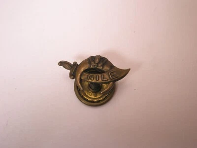 Santuario del Nilo Vintage TORNILLO TRASERO Solapa Pin Shriners Masónico Rito Escocés u27 Foto 1 de 4
