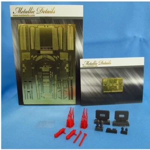 B-24 Liberator Waist-gunners cabin Revell/Monogram Metallic Details MDR4881 1:48 - Picture 1 of 24