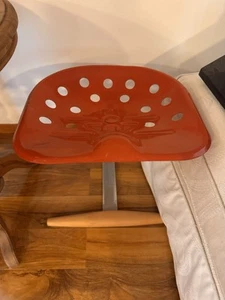 Achille Castiglioni Mezzadro Stool for Zanotta, Italy 1970s - Picture 1 of 4