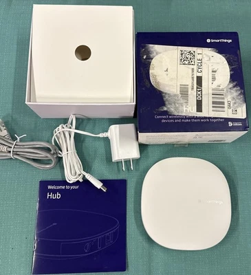 Samsung SmartThings Hub V3 - Model IM6001-V3P01 BEING SOLD FOR PARTS OR REPAIR - Image 1 of 2