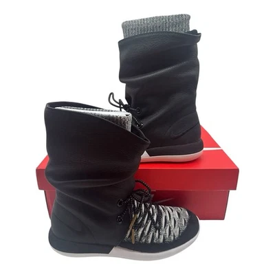 Nike Roshe Two Hi Flyknit Boots Women's Size 6.5 Black/White 861708-002 - Image 1 of 4