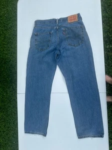 Levis 550 Jeans Mens 31x30 Blue Straight Relaxed Cotton Denim - Picture 1 of 17