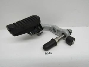 Aprilia Pegaso 650 ML Fußraste vorne links Aufnahme Trittgummi ORIGINAL   - Bild 1 von 4