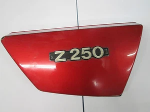 CUBIERTA CUADRO DERECHO KAWASAKI Z250A1 - Imagen 1 de 1