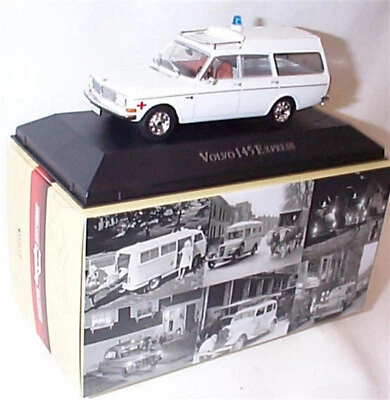 Volvo 145 Express Ambulance 1-43 scale new Boxed 7495007 - Image 1 of 2