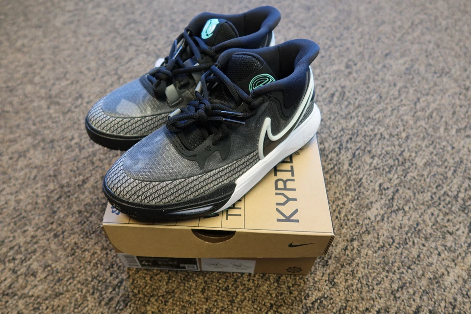 Size 4 (GS) - Nike Kyrie 8 Low Orca