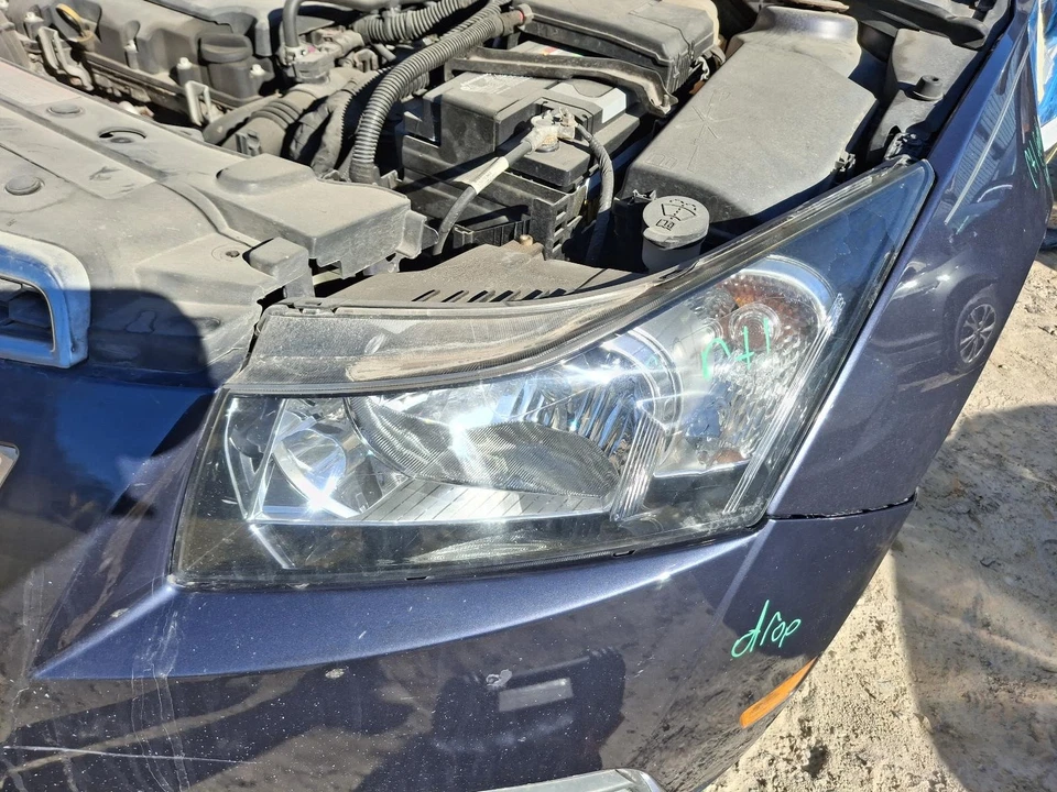 Conjunto de Farol Esquerdo Usado se encaixa: Chevrolet Cruze 2014 Grau Esquerdo A - Imagem 1 de 4