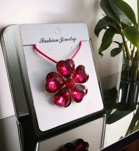 Halskette Modekette Bänderkette  Strass Blume Pink auch als Brosche Modeschmuck  - Bild 1 von 4
