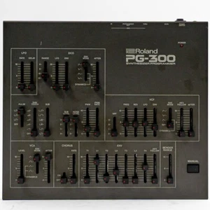 1986 Roland PG-300 Synthesizer Programmer Roland Alpha Juno Lineup & MKS-50 - Bild 1 von 8