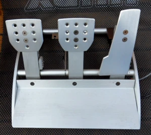 Fanatec ClubSport V1 Pedals Sim Racing Pedals Good Condition Tested 100% working - Picture 1 of 5
