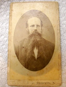 Antique Victorian Businessman Photo with Long Beard - Pre-1900 Artist Card - Picture 1 of 3