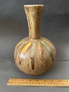 MADELINE ORIGINAL USA POTTERY YELLOW GREEN TAN DROP GLAZE GOURD SHAPE MCM VASE - Picture 1 of 8