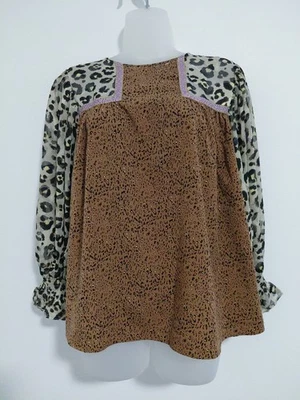 Blusa boho con estampado mixto Entro para mujer pequeña que fluye leopardo modesta pradera femenina Foto 1 de 4