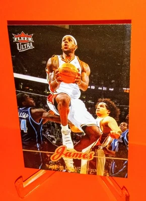 2007-08 Fleer Ultra-LeBron James #28。 可渐变。 精美的中心。 Corners Perfect — 第 1/3 张图片