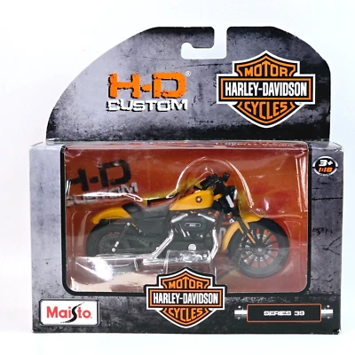 Мотоцикл Harley Davidson Maisto 2014 Sportster Iron 883 HD на заказ 1:18 - Изображение 1 из 4