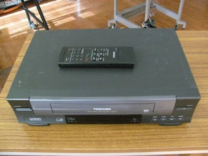Toshiba W-512 Video Cassette Recorder/w Remote Fully Tested Working Condition - Picture 1 of 12