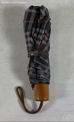 Paraguas plegable compacto ligero a cuadros multicolor Burberrys para mujer Foto 1 de 4