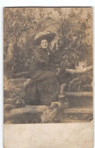 Gorgeous Woman Portland Oregon Arcade Photo~Studio RPPC Postcard WA OR-N2 - Picture 1 of 3