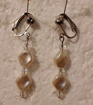 Висячие серьги-клипсы с жемчугом и кристаллами 1,5 дюйма ручная работа ювелирные изделия - не проколотые уши - Изображение 1 из 2