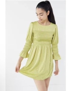 Urban Outfitters Mabel geblümtes gesmoktes Minikleid Größe XS - Bild 1 von 8