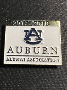 Pin de solapa Auburn Alum Association Member 2017-2018 (magnético) - Imagen 1 de 3