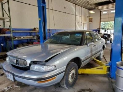 Botella lavadora BUICK LESABRE 98 Foto 1 de 4