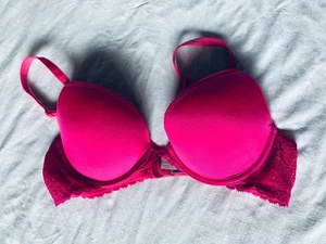 Victoria's Secret Women's Push-Up Bra Size 32C, Pink - Picture 1 of 5