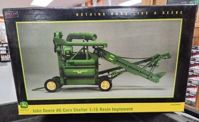 NEW in Box NIB 2006 John Deere #6 Corn Sheller 1/16 Resin Implement SpecCast NOS - Image 1 of 4