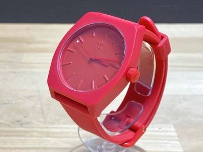 Reloj Adidas Z10191-00 Unisex Banda Uretano Rojo Usado Excelente Estado Foto 1 de 4