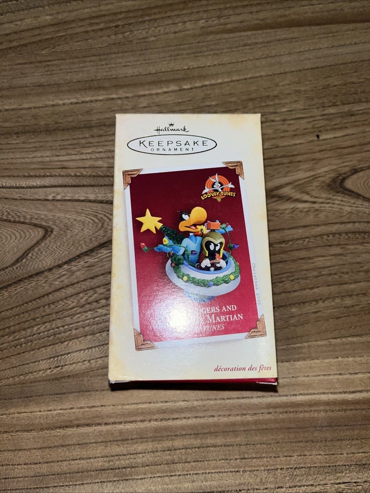 Duck Dodgers & Marvin the Martian Hallmark Keepsake Ornament 2005 Looney Tunes - Image 1 of 1