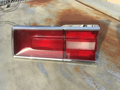 Conjunto de luz trasera izquierda Plymouth Fury II 1968 OEM 68 LH Foto 1 de 4