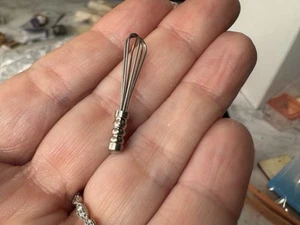 Dollhouse Kitchen Wisk - Picture 1 of 4