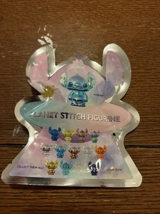 Enesco Disney Mini Stitch Planet Blind Bag - 1 ZUFÄLLIGE FIGUR - Bild 1 von 4