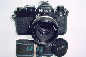 Nikon FM analoge 35-mm-Spiegelreflexkamera manuell + Nikon 50/1,8 Nikkor AI Objektiv in schwarz - Bild 1 von 6