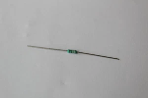 Resistencia DALE 1130F con cable 113 OHM 1/4W 1% paquete de 80 - Imagen 1 de 1