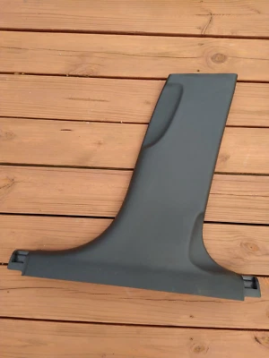 2009-2016 AUDI A4 S4 B8 B8.5 RIGHT LOWER B PILLAR TRIM LINING BLACK OEM - Image 1 of 4