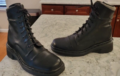 Para Mujer Dr Martens Marten DMs Botas de Cuero Negras Botas de Combate de Encaje 7 Hechas en Reino Unido Foto 1 de 4