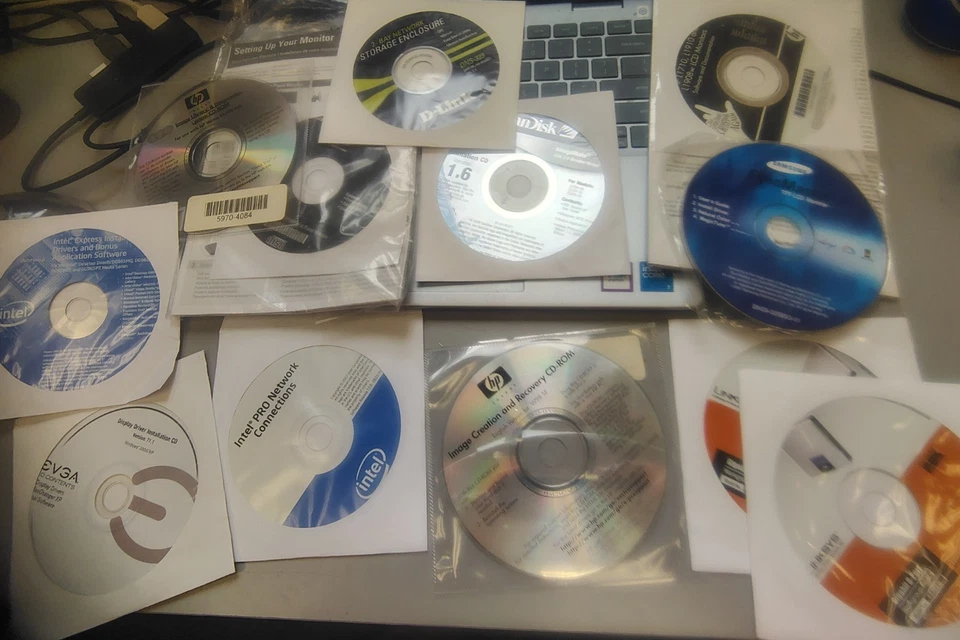 Lote de controladores y CD de impresora escandisk PC software aleatorio Foto 1 de 4