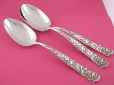 Colher de prata esterlina SHIEBLER 8 3/8" Lg FLORA 1887 ~sem mono ~US$ 149 cada - Imagem 1 de 4