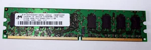 512 MB DDR2-RAM 240-pin 2Rx8 PC2-3200U non ECC 'Micron MT16HTF6464AY-40EB2' - Photo 1/2