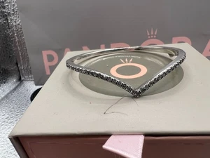 Pandora Sparkling Wishbone Bangle SIZES 18cm - Picture 1 of 3