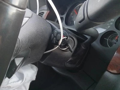 Used Ignition Switch fits: 2012 Chevrolet Tahoe  Grade A - Imagem 1 de 4