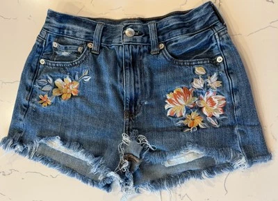 Pantalones Cortos de Jean Mujer American Eagle Talla 2 Denim Floral Bordado Envejecido Foto 1 de 4