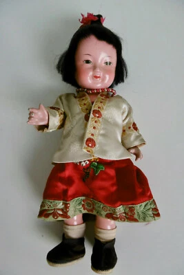 POUPÉE ANCIENNE EN COMPOSITION -CHINOIS - HAUTEUR 23 CM - HABIT TRADITIONNEL (2) - Photo 1/4