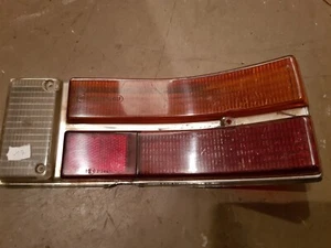 FANALE POSTERIORE vetro / alloggiamento destro / sinistro Opel Rekord C Commodore A originale - Foto 1 di 18