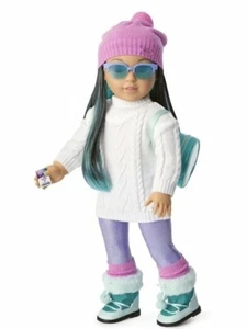NEU American Girl Corinne hellbraun 18 Zoll Puppe + Zubehör 2022 GOTY NRFB - Bild 1 von 7