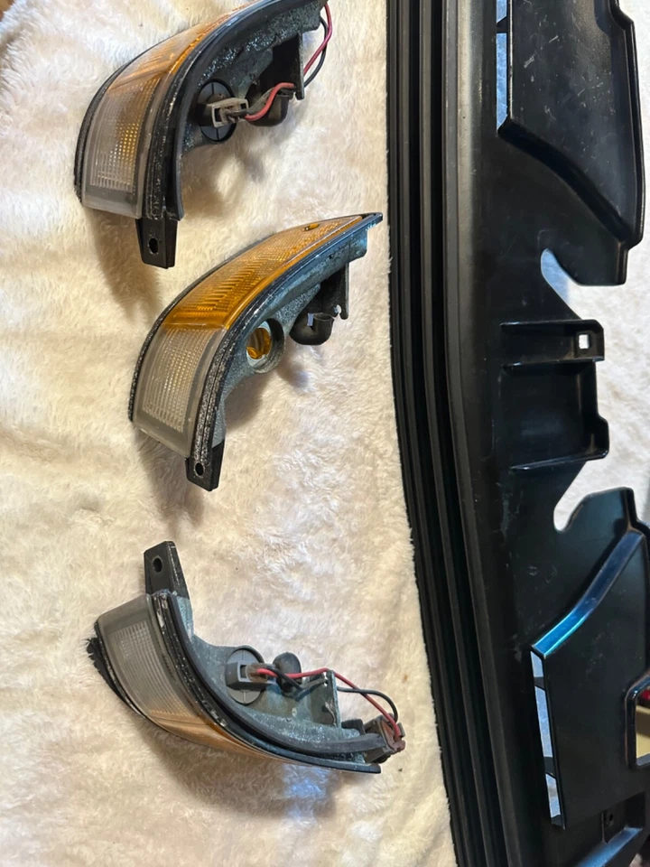 1987 nissan 200sx s12 se решетка - Изображение 1 из 2