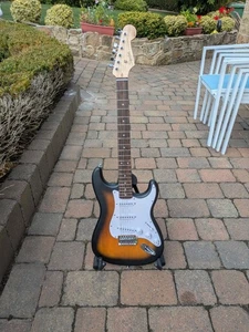 chitarra elettrica fender squire stratocaster made in China - Foto 1 di 7