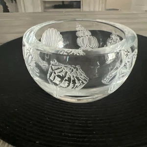 Lucas Century hand Etched Signed Heavy Lead Crystal Bowl. 5” - Picture 1 of 7